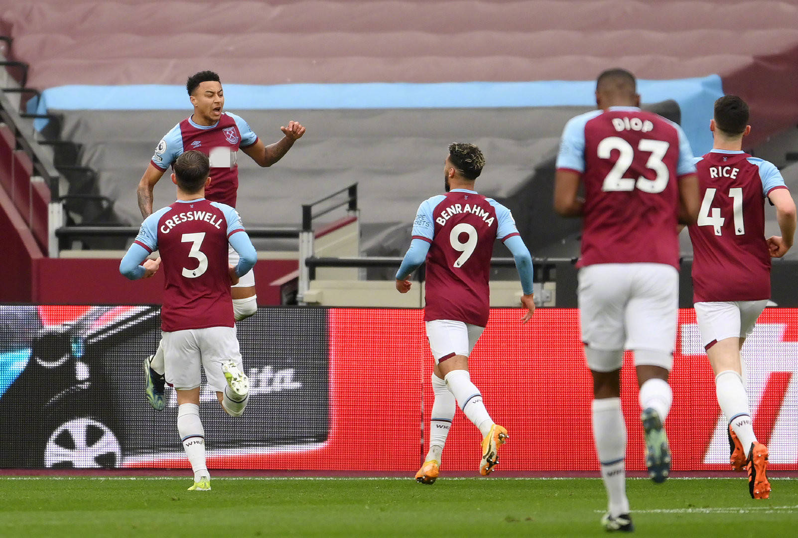 30个篮板 30个篮板